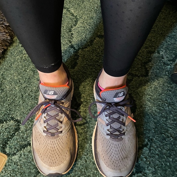 New Balance 1080 - Picture 9 of 9